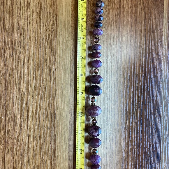Natural graduated purple stone 19” necklace - Picture 3 of 3